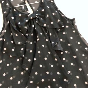 NWOT Polka Dot Blouse w/Bow 🎀